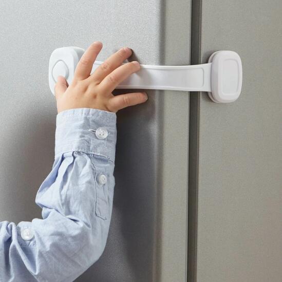 Мултифункционално заключващо устройство с таен бутон, Safety1st