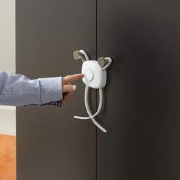 Устройство за заключване на шкаф с шнур и таен бутон, Safety1st